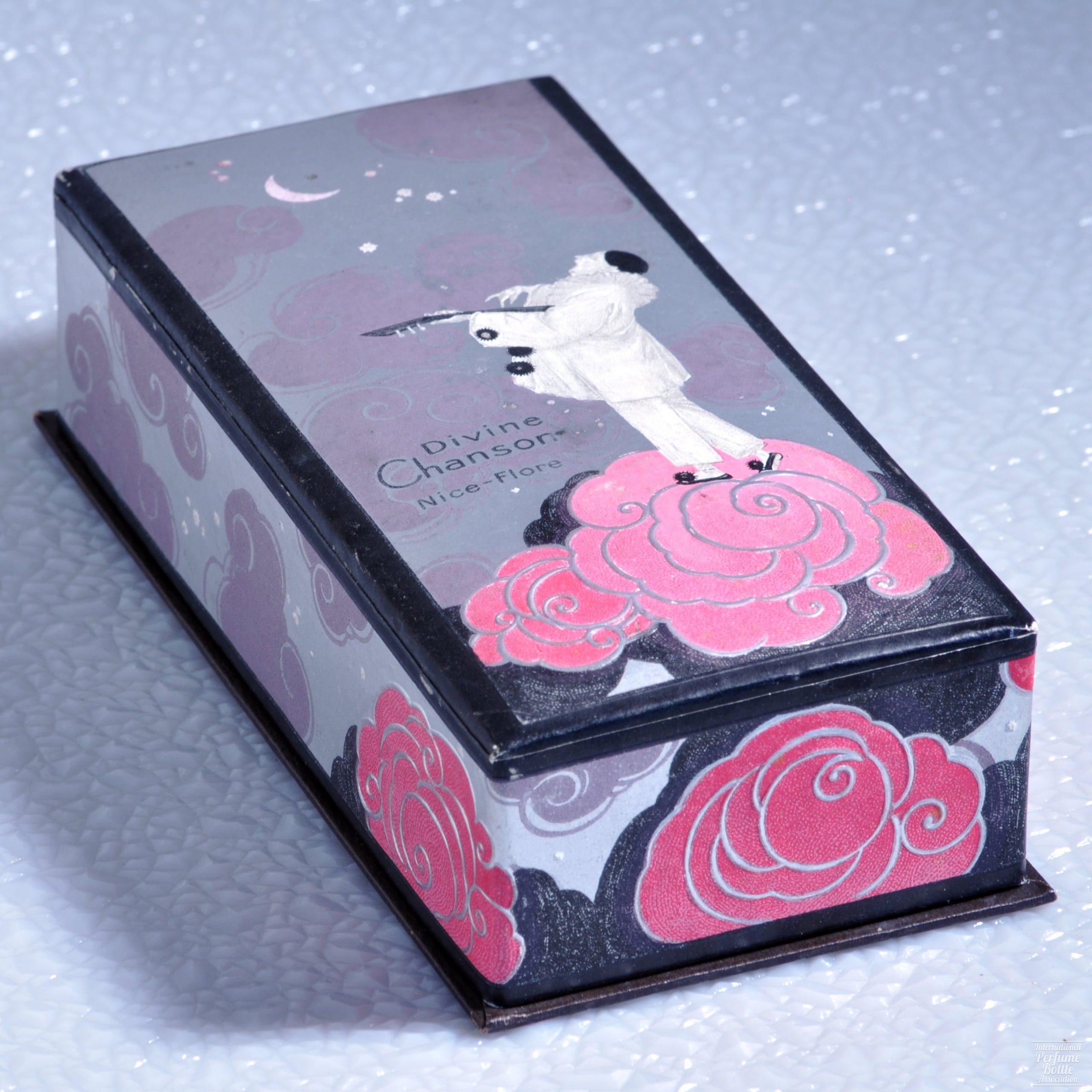 "Divine Chanson" by Nice-Flore Box