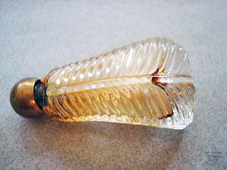 "Les Plumes" Fur Clip by Lucien Lelong