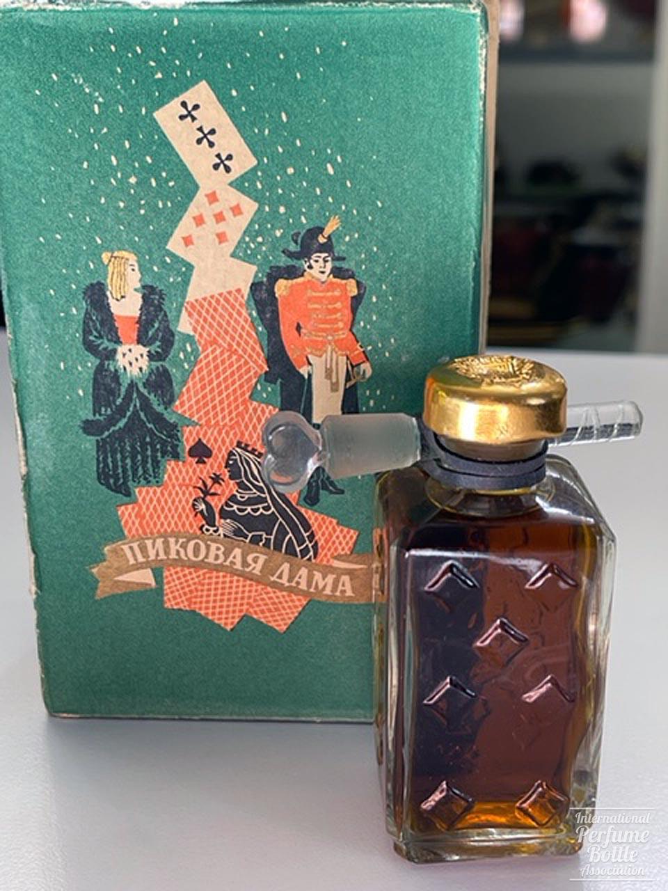 "Queen of Spades" Russian Presentation by Novaya Zarya