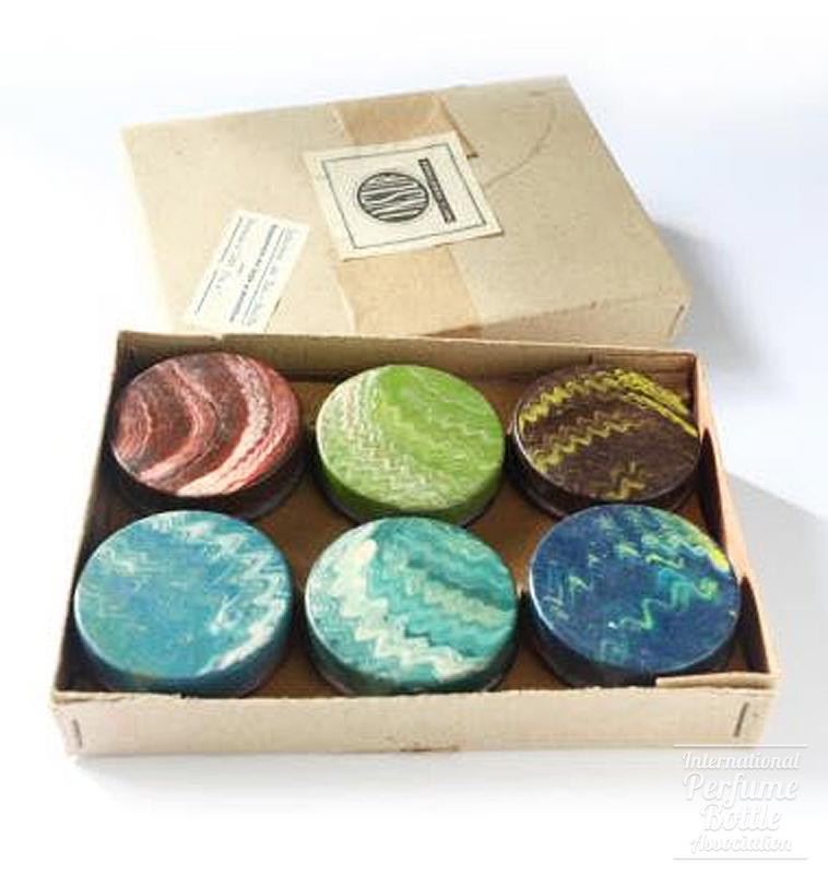 "Coloreta Insur" Rouge Pots by Industrias del Sur