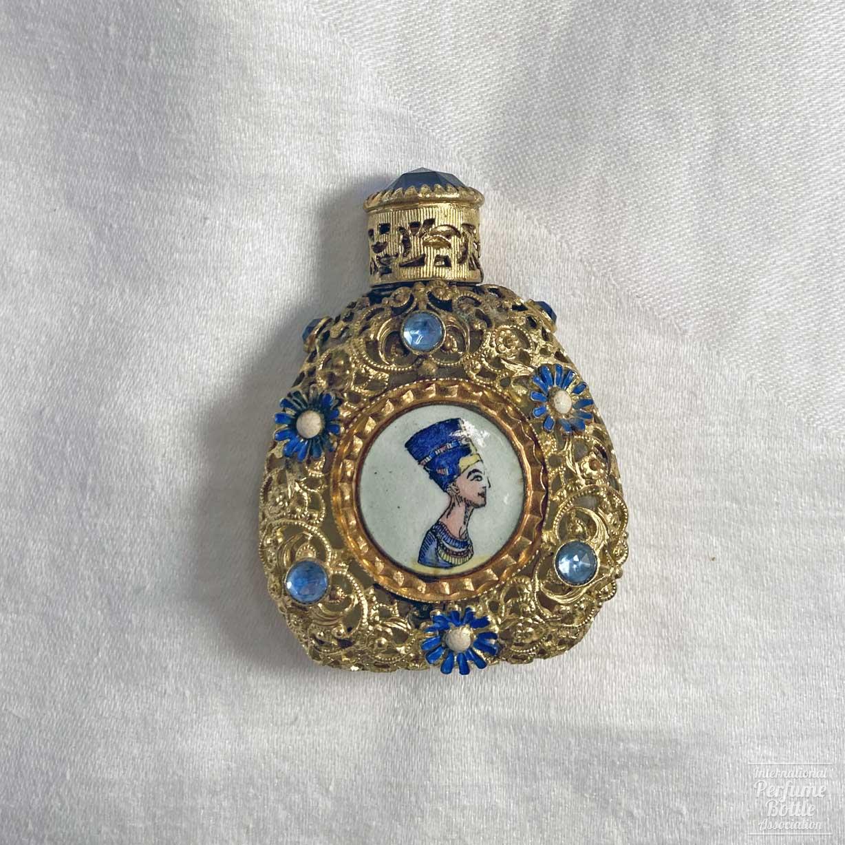 "Nefertiti" by Chabrawichi