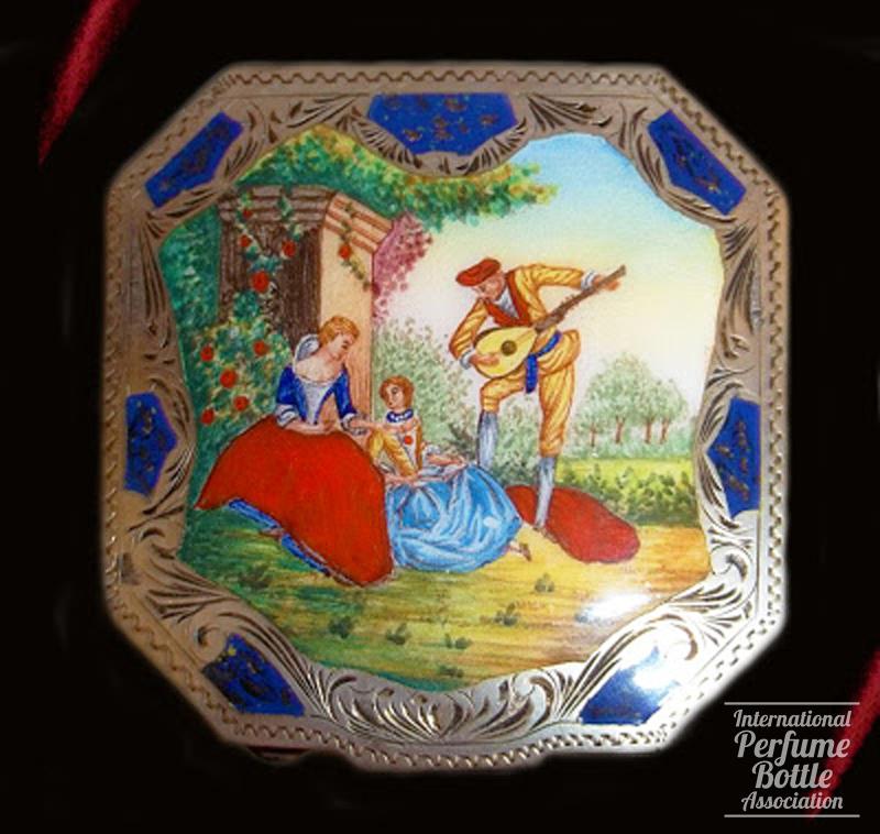 Italian Compact With a Lancret Image