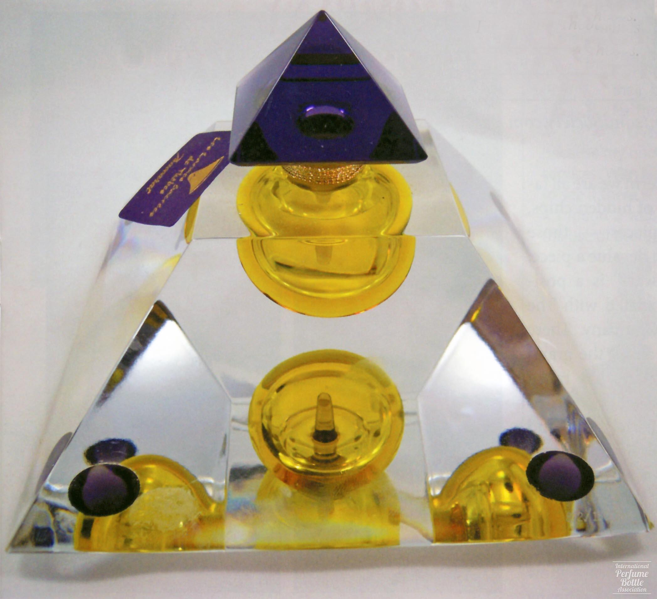 "Les Larmes Sacrées de Thèbes", by Baccarat