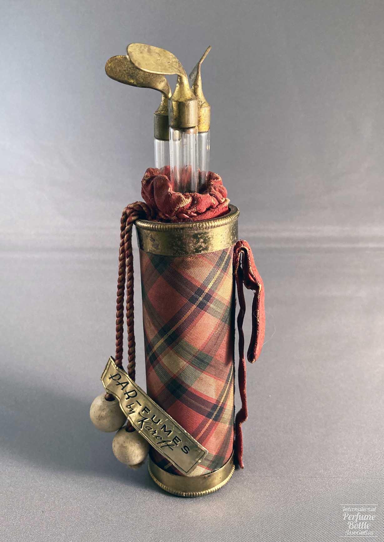 "PAR-Fumes" Golf Clubs by Karoff