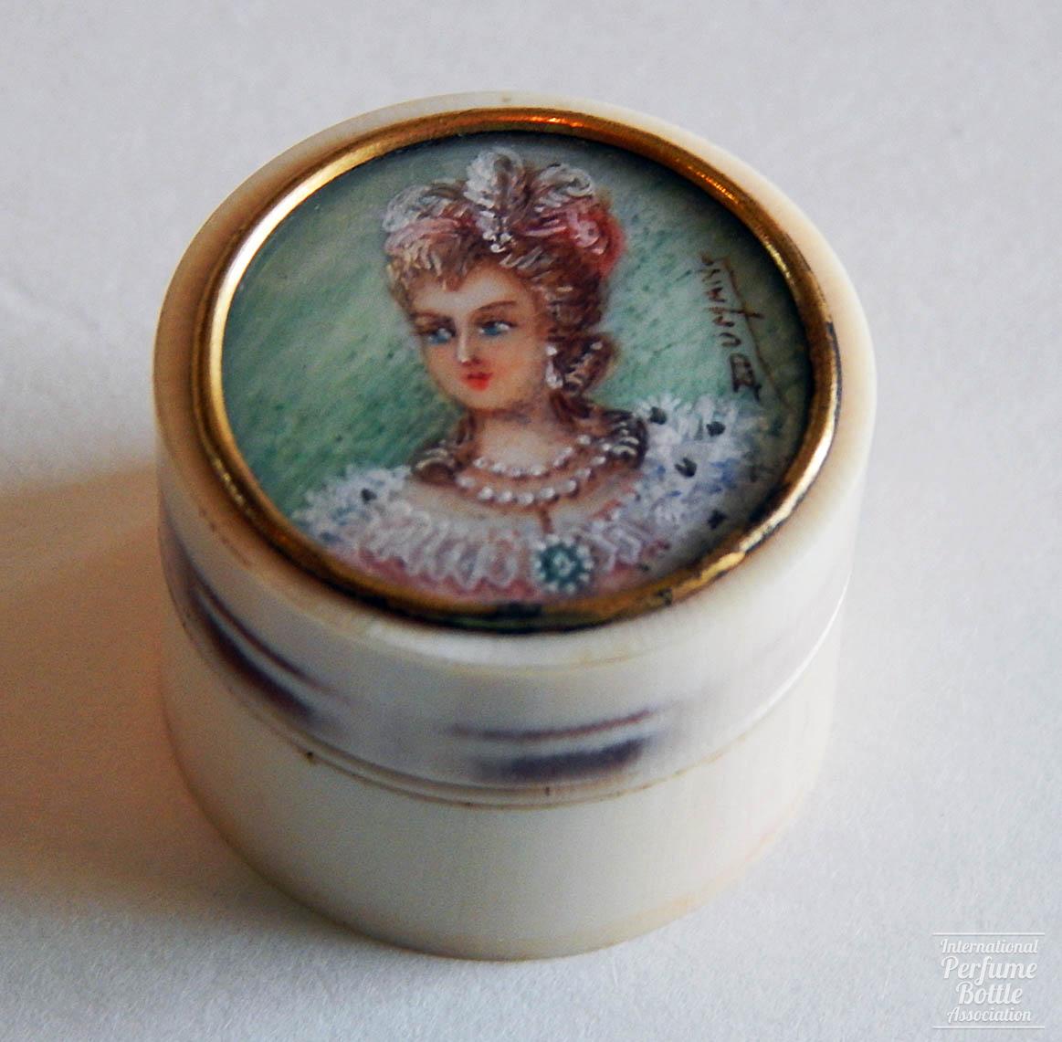 Marie Antoinette Concreta by Molinard